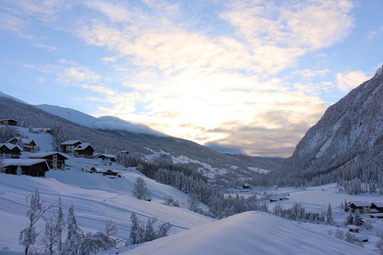 Zirbenchalet Grossglockner Heiligenblut Luaran gambar