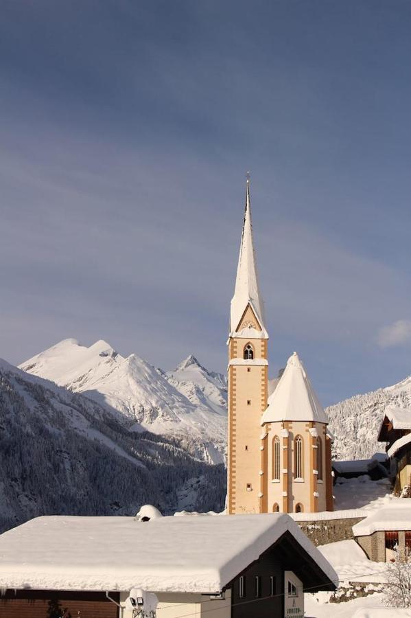 Zirbenchalet Grossglockner Heiligenblut Luaran gambar